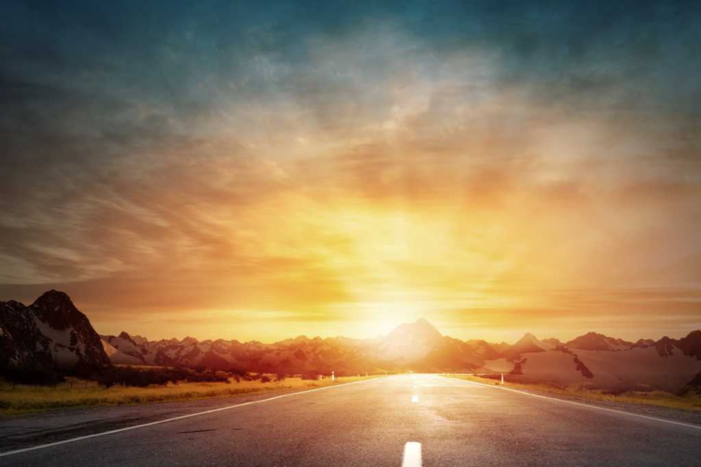 3801640-0-88241400-1738007994-shutterstock_293703398-100963068-orig-1 shutterstock 293703398 driving into the sunset sunrise dawn dusk road